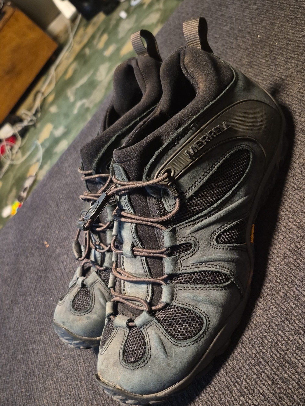 Merrell Men's Dark Gray/Black Trail Boots